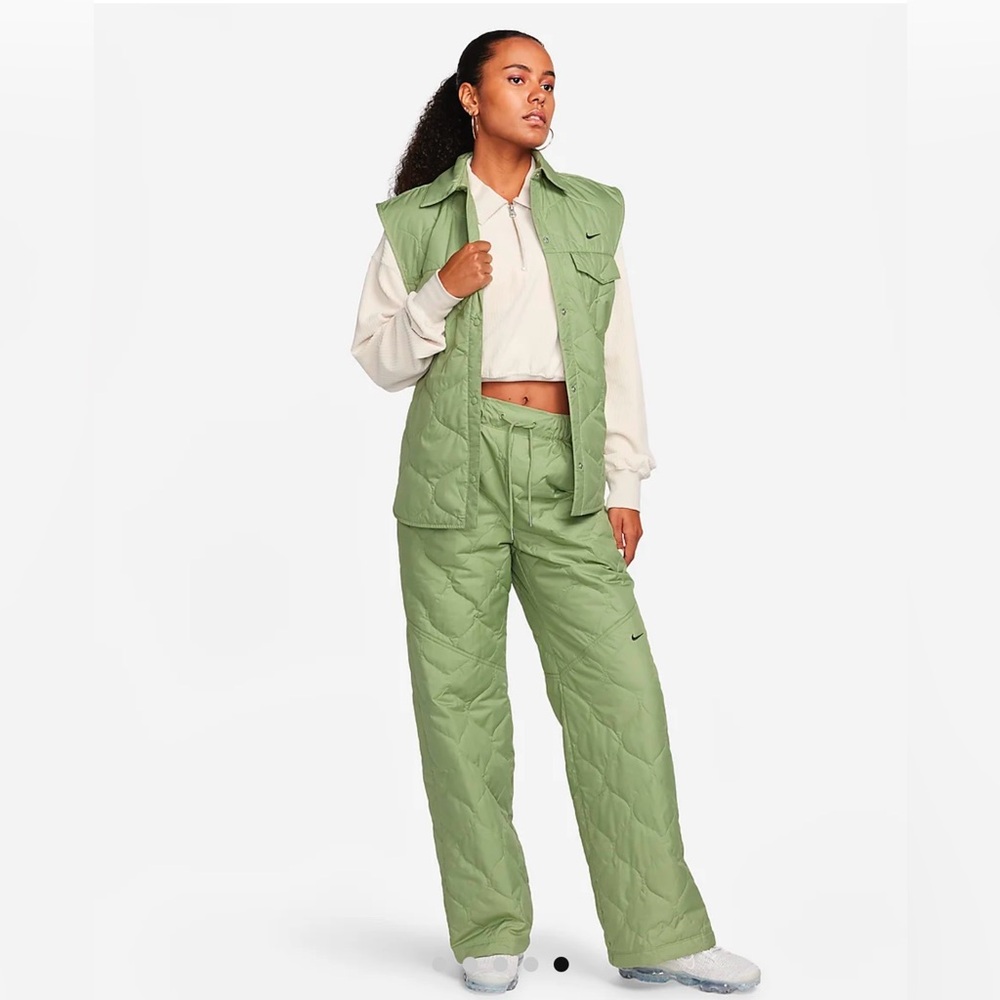NWT Nike Sportswear Essential High-Waisted Open-Hem Quilted Pants in Oil Green